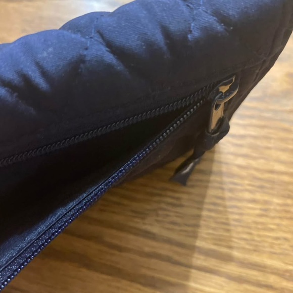 Vera Bradley Navy Quilted With Zippered Coin Tri-Fold Wallet RFID Blocking - Picture 3 of 5